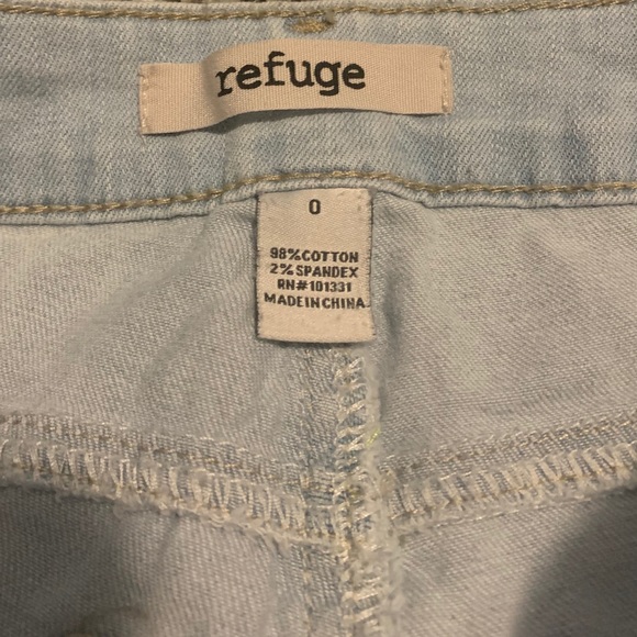 Refuge Jeans - Picture 4 of 4